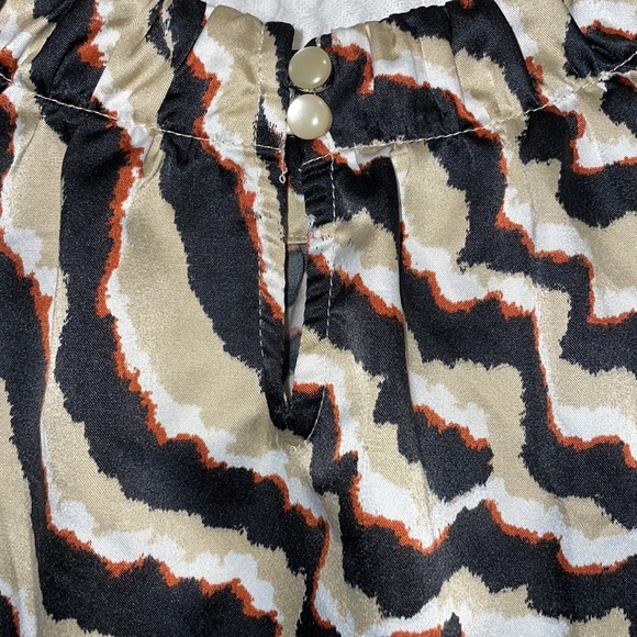 212 Collection Sleeveless Blouse Top - Picture 4 of 5